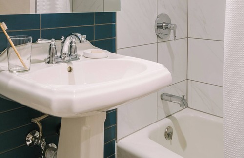 Connecticut Ave - K Street Apartment | Sonder The Quincy | Superior Queen Room+