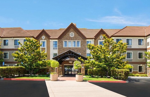 Carmel Mountain Ranch Hotel | Sonesta ES Suites San Diego - Rancho Bernardo