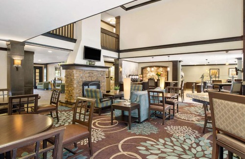 Carmel Mountain Ranch Hotel | Sonesta ES Suites San Diego - Rancho Bernardo