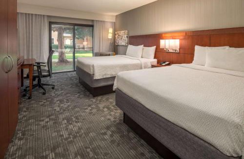 Bridle Trails Hotel | Sonesta Select Seattle Bellevue Redmond