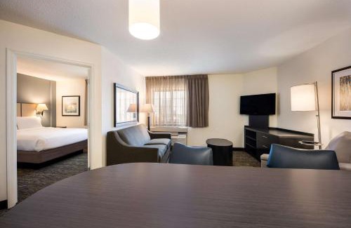 Bryant Pattengill West Hotel | Sonesta Simply Suites Detroit Ann Arbor