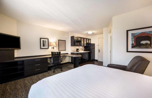 Schiller Park Hotel | Sonesta Simply Suites Chicago O'Hare Airport