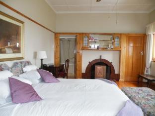 St. James House | Sonnekus Boutique Hotel & Bistro