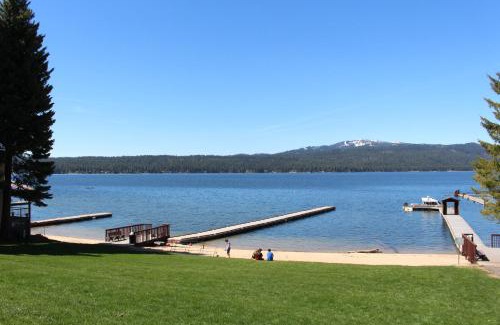 McCall Apartment | Sonoma Getaway