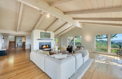 Sonoma House | Sonoma Skyhouse by AvantStay Pool Sauna Hot Tub Stunning Valley Views