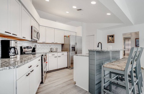 Lely Golf Estates House | Sophisticated home with private lanai, heated pool & fast WiFi - near beaches