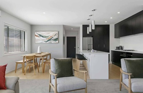 Wharewaka House | Sophistication Meets Relaxation