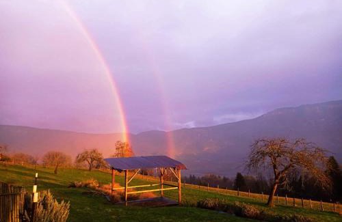 Aix-les-Bains Apartment | SOUKAVATi TOUSBHITA AKANISHTA KEAJRA