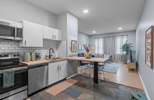 Soulard House | Soulard Gem: Stunning Casa in PRIME Spot!
