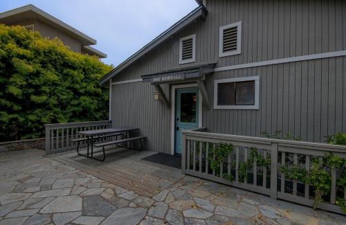 Marine Terrace House | Sounds of the Surf