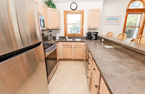 Monteray Shores House | Soundside, Pool, Hot Tub, Dogs Welcome! MS160, Almost Heaven