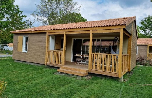 Labouheyre Ski Chalet | Sous la canopée - le calme au bord du lac