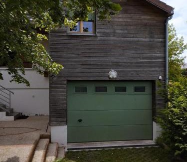 Les Noes-pres-Troyes Apartment | Sous le figuier