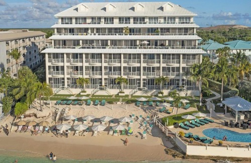 Seven Mile Beach Apartment | South Bay Beach Club - Three Bedroom Beachfront Condos by Grand Cayman Villas & Condos