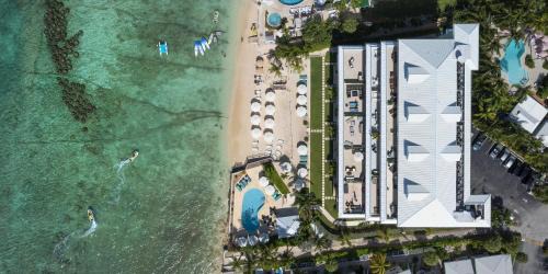 Seven Mile Beach Apartment | South Bay Beach Club - Two Bedroom Beachfront Condos by Grand Cayman Villas & Condos