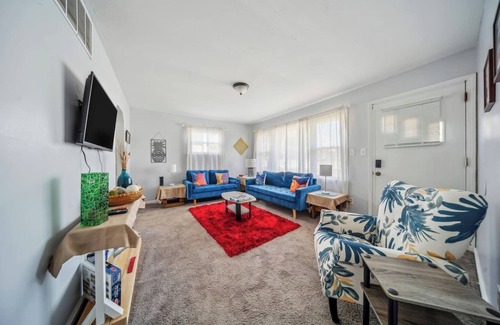 Cuyahoga County House | South Cleveland 2-bedroom near Maple Hts.