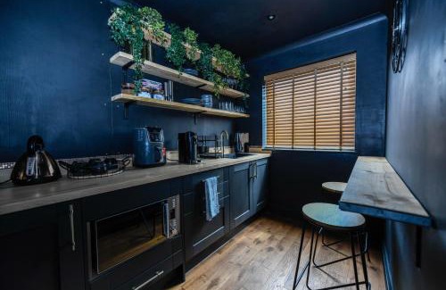 Felpham Apartment | South coast boudoir