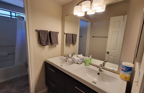Davis House | South Davis Large Townhouse 4 BR/2BA