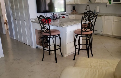 Hammock Bay Condo | South-east exposure, natural & breezy, Golf & water view