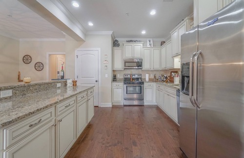 Saint Simons Island House | South end of SSI - Pool Access!