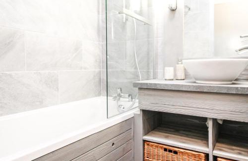 Flaine Apartment | South-facing newly renovated 2-bed apartment Les Terrasses d'Eos