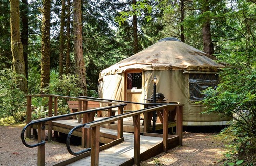 Florence Cabin | South Jetty RV & Camping Resort
