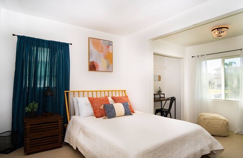 Park Mesa Heights House | South LA Oasis