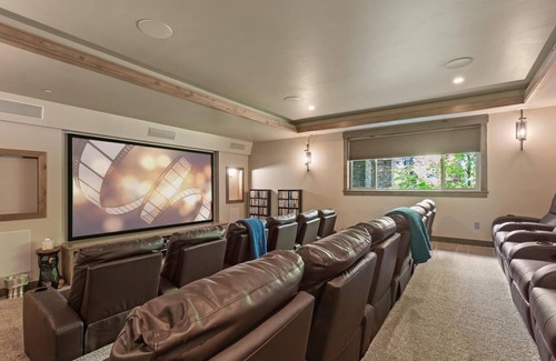 South Lake Tahoe House | South Lake Escape | Indoor Pool + Movie Theater