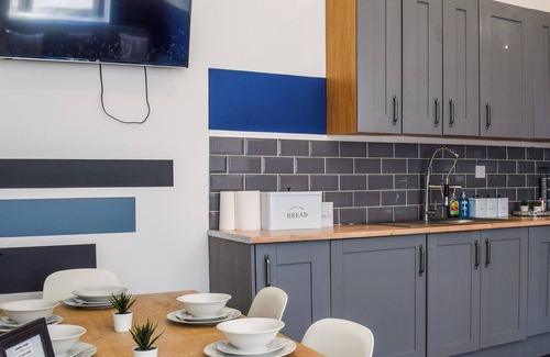 South Shore Cottage | South Pier Apartment