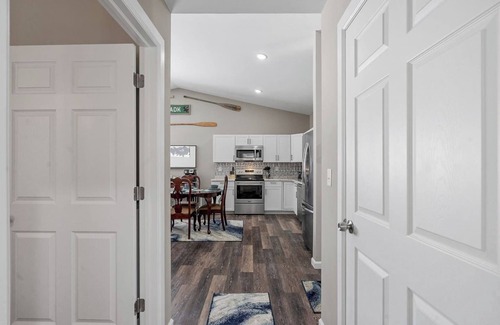 Northville House | South Shore Edgewater Loft