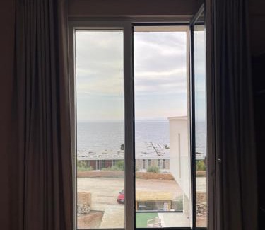 Dhermi Hotel | South Villas and Suites