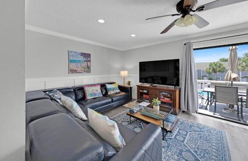 Destin House | Southbay by the Gulf 11 a 4 Bedroom Townhome with Beach Access and 300ft of Private Beach