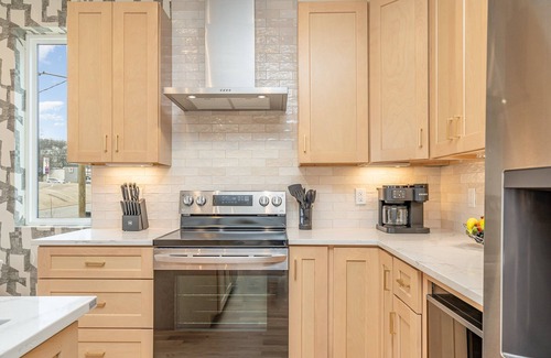 Nashville House | Southern Echo - Patio & Spa - Mins to Broadway