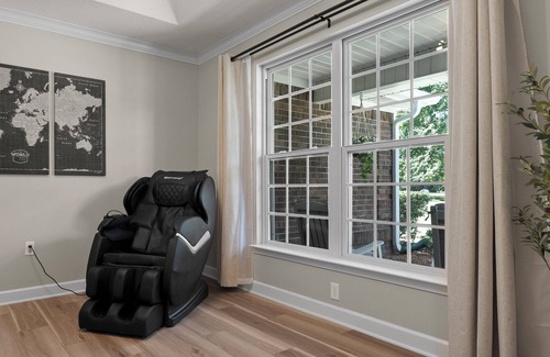 Rincon House | Southern Oaks Retreat - Theater, Game Room, Putting Green, Office, Massage Chair