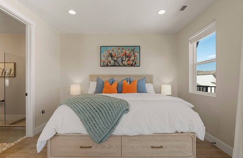 St. George House | Southwest Casita: Desert Color Lagoon + Beaches