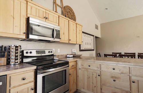Moab South Valley House | Southwest Luxury - Minutes from Arches & Canyonlands