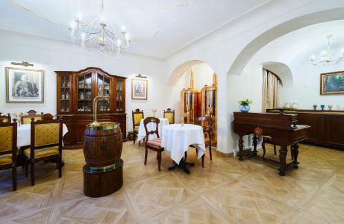 Hradcany Bed & Breakfast | Spa Beerland Chateaux – U Zlaté Hrušky/At Golden pear