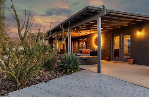 Panorama Heights House | Spa, Cowboy Pool, walk to JTNP | Climbers Paradise
