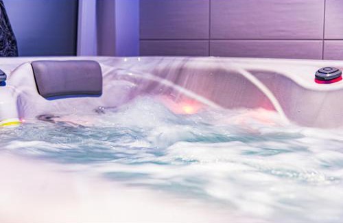 Remiremont Apartment | spa de la quarterelle LOVE ROOM 88 VOSGES