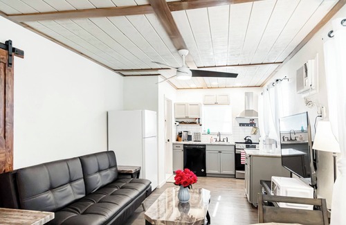 Redding Cottage | Spa-Inspired Luxury Cottage, Heart of Redding & Near Bethel Church