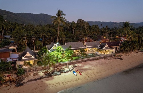Na Thon Villa | Spacious 6-bedroom Beachside Villa in Wonderful Koh Samui with Stunning Views