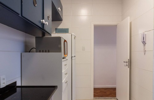 Leblon Apartment | Space and Comfort in Leblon Ae302