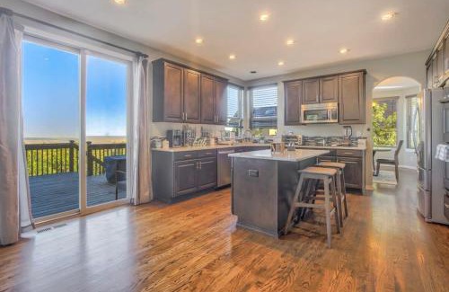 Southwest Colorado Springs House | Space Command A plus Views BBQ Games Prime Location