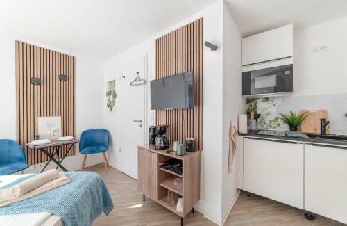Altendorf Apartment | SpaceStays Bunker Sweet Messe WI-FI TV