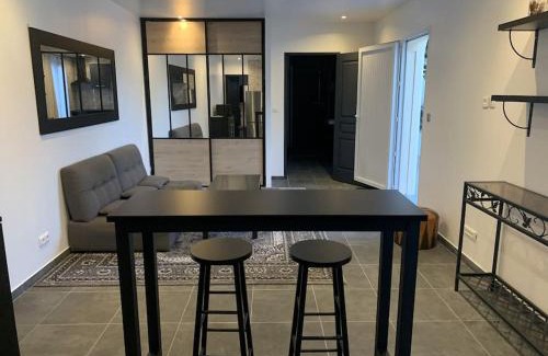 Sevran Apartment | Spacieuse Guest House près de l'aéroport CDG