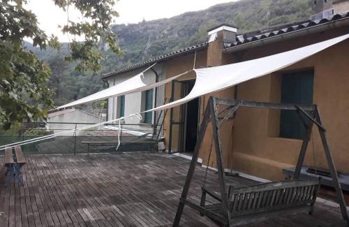 Gornies Apartment | Spacieux appartement a Gornies avec terrasse 200 m² pour 10 pers