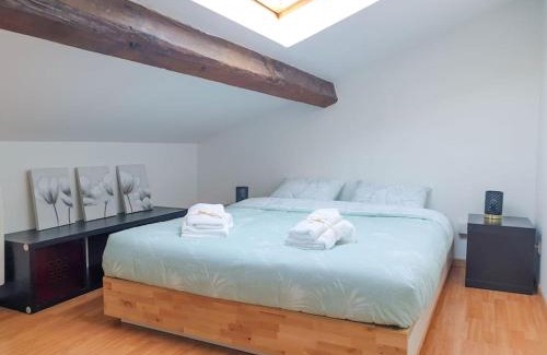 Oullins Apartment | Spacieux Appartement au Calme 15min sud de Lyon proche Métro et Gare Confluence Aquarium Gerland