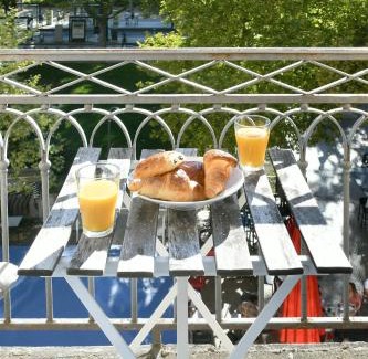 Centre Ville Apartment | Spacieux Centre-ville Balcon