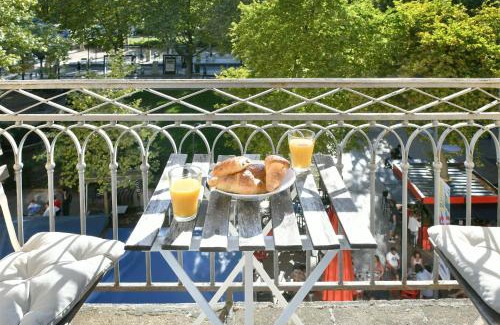 Centre Ville Apartment | Spacieux Centre-ville Balcon