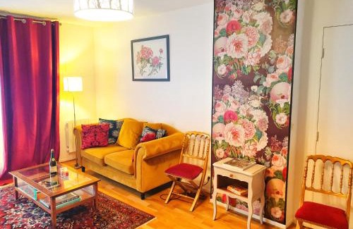 Saint-Denis Apartment | Spacieux et calme, style parisien, toutes commodités, idéal pour un séjour authentique